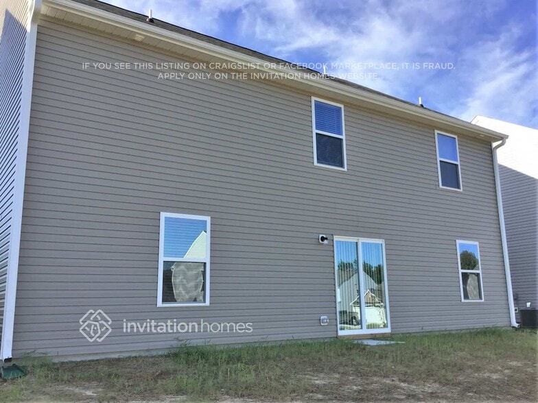 Building Photo - 705 Fauna St