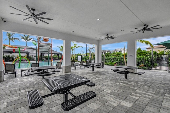 Building Photo - 8521 Ganton Dr