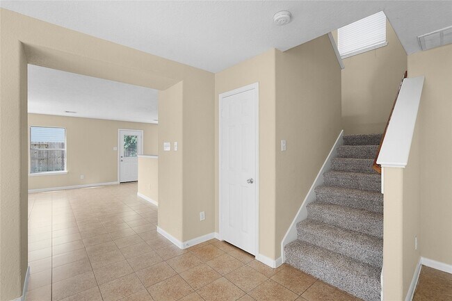 Building Photo - 18743 Westgate Park Dr