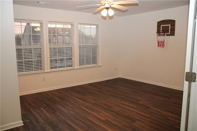 Building Photo - 1322 Loowit Falls Way