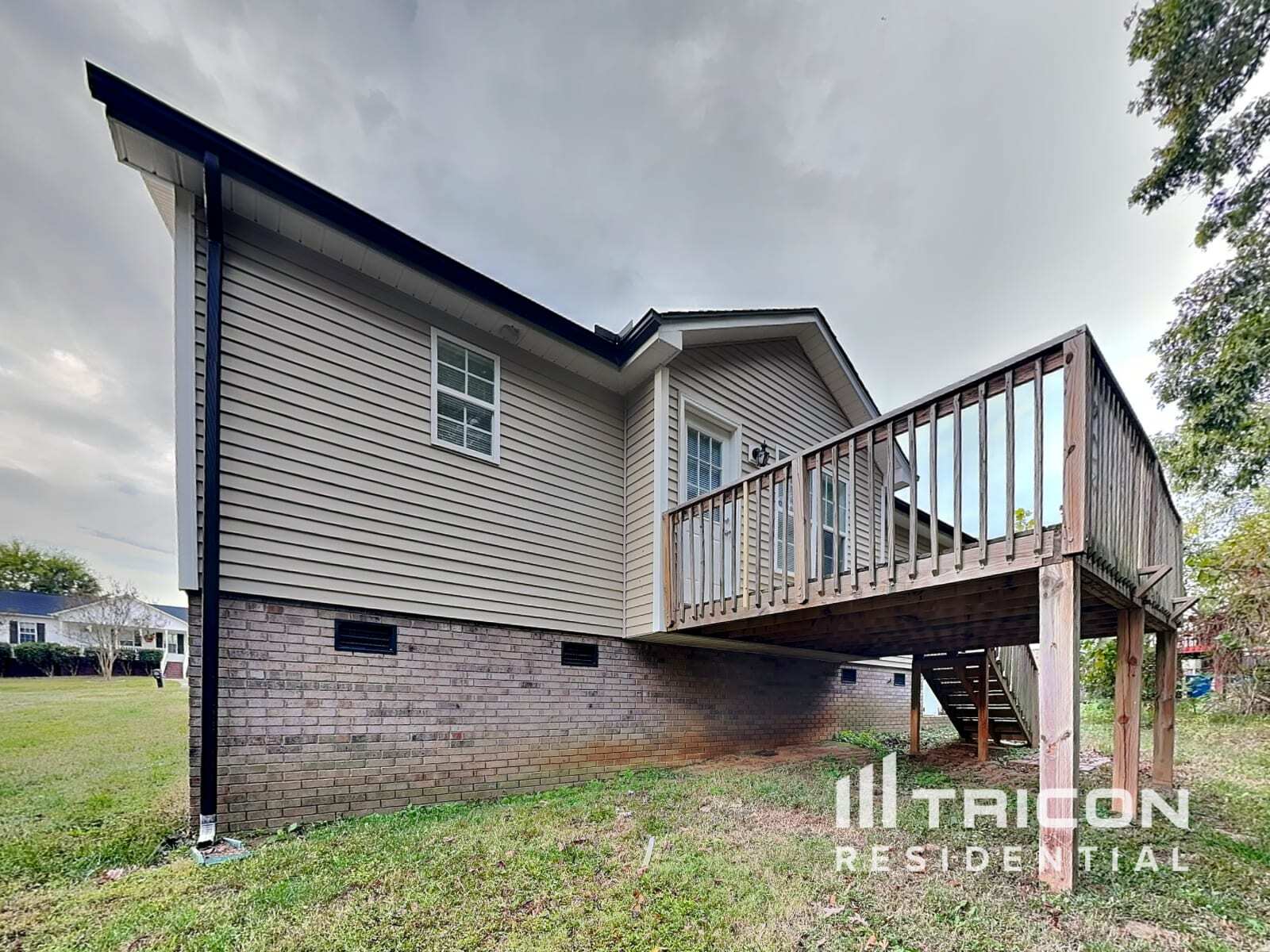 Building Photo - 639 Loch Lomond Cir