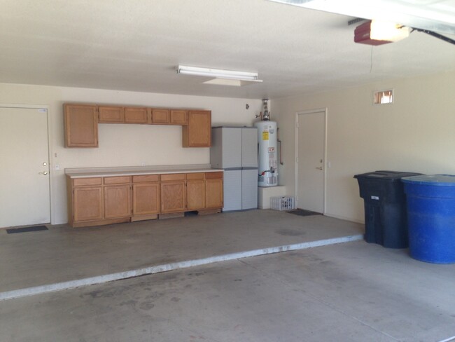 Building Photo - Chandler 4 Bed, 2 Bath Single Level Home w...