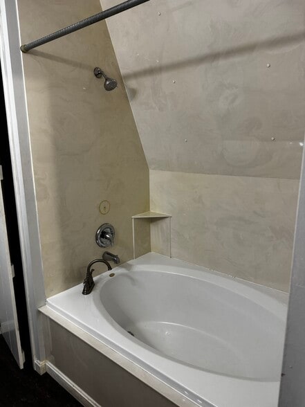 Bath with tub and shower - 704 Main St