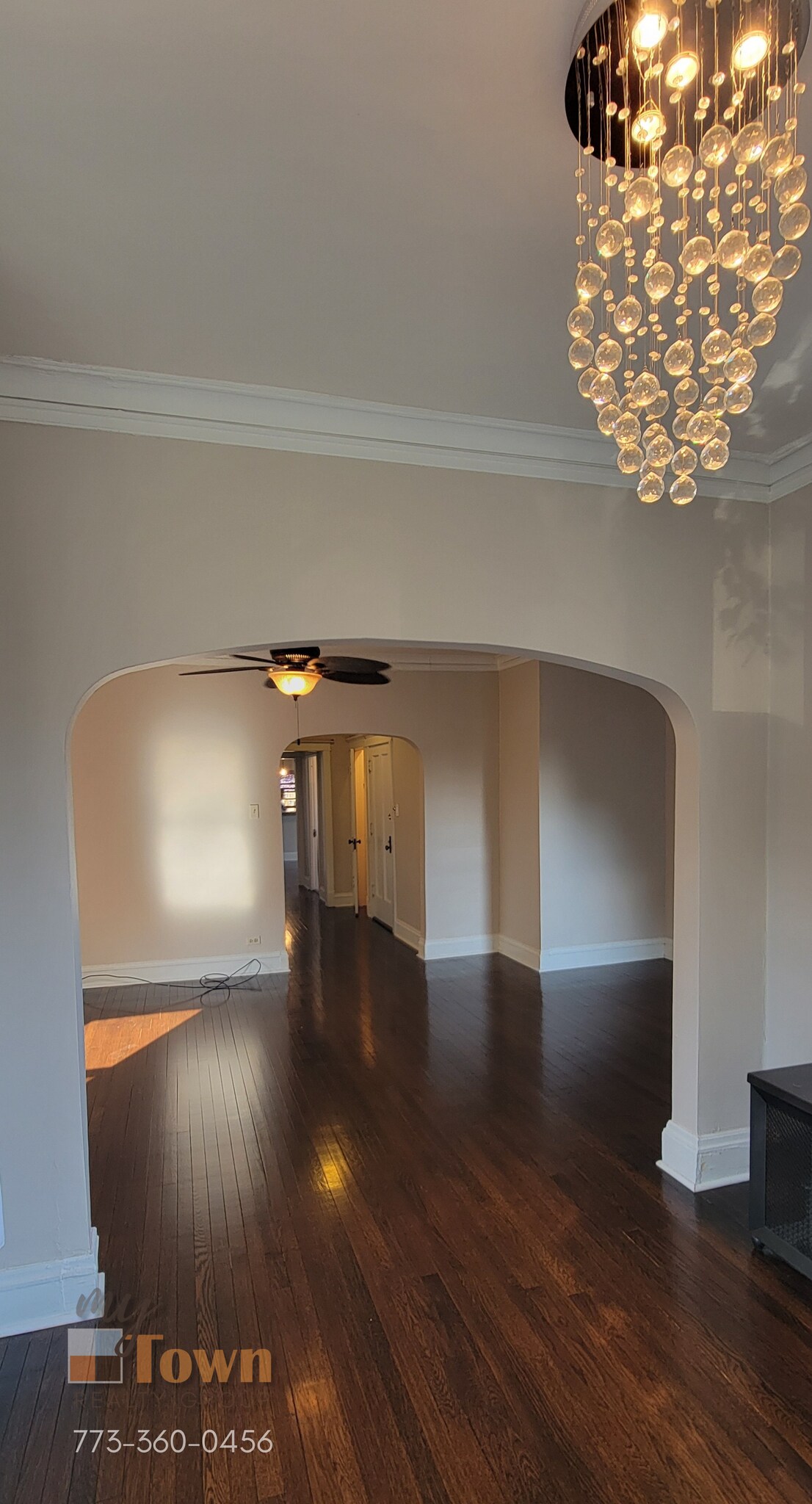 Building Photo - 4924 N Talman Ave