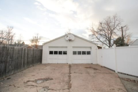 Building Photo - 1705 Fairacres Drive