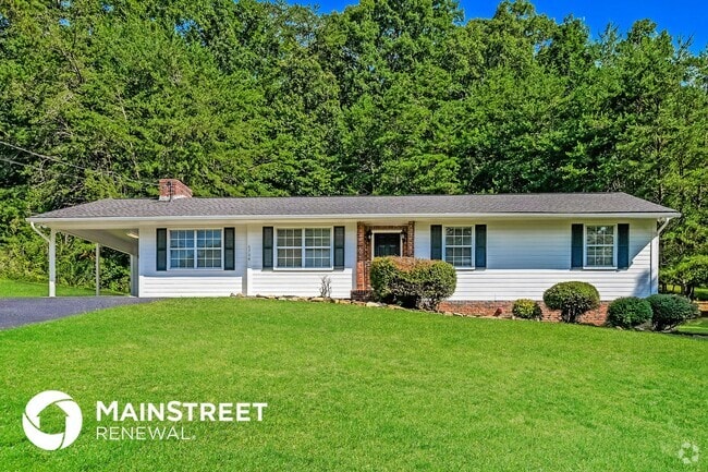 Building Photo - 6704 Bay Cir Dr
