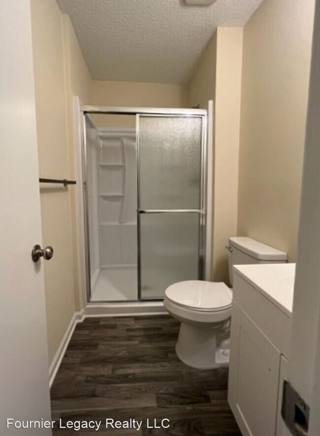 Building Photo - 3 br, 2.5 bath House - 4239 Baylor Street