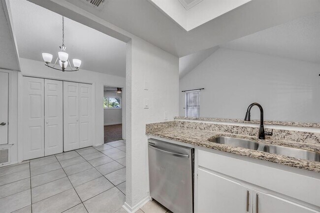Building Photo - 1008 Milford Way