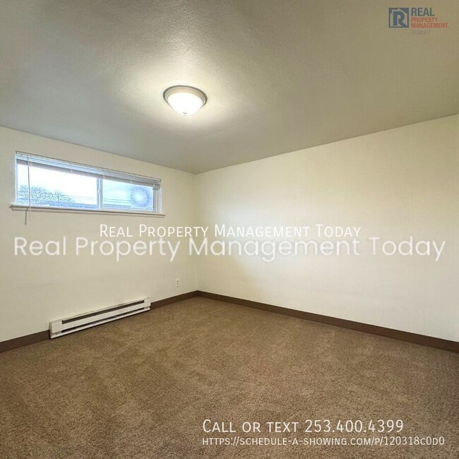 Building Photo - Remodeled 1 bed and 1 bath Unit in Tacoma!