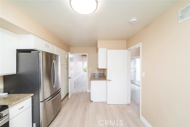 Building Photo - 4436 Sandburg Way