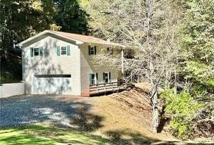 Building Photo - 168 Timberlane Dr