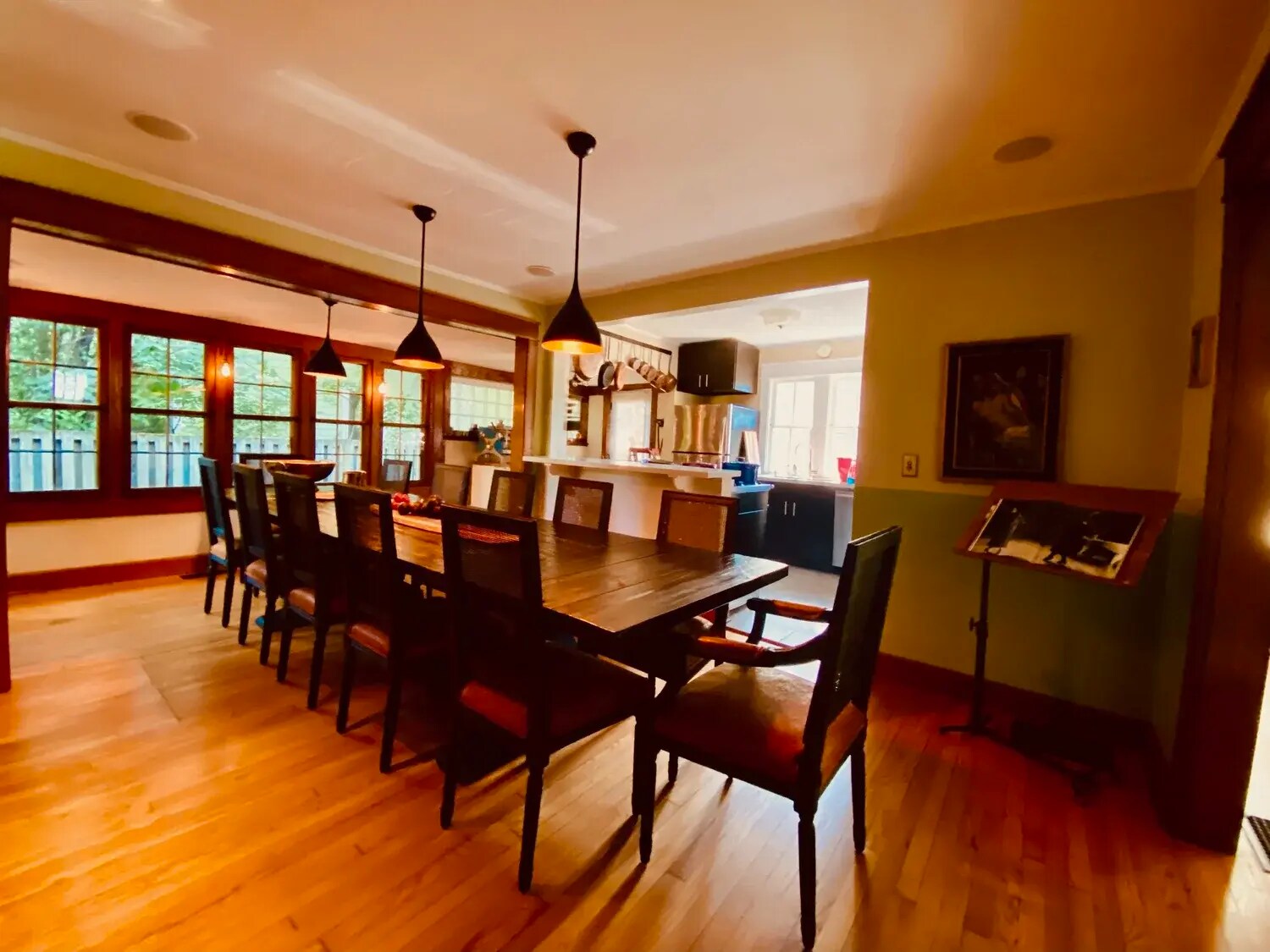 Building Photo - 620 E 1st St