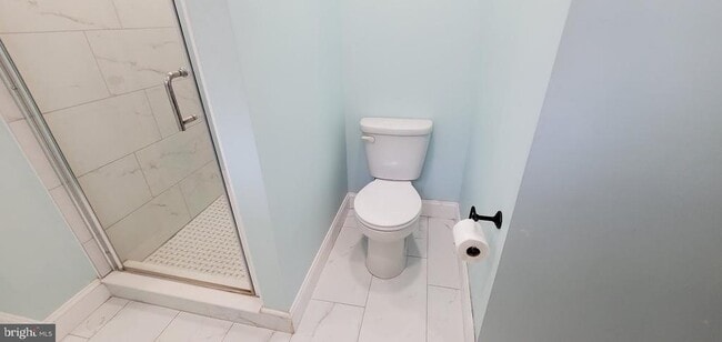Building Photo - 6721 Springhouse Ln