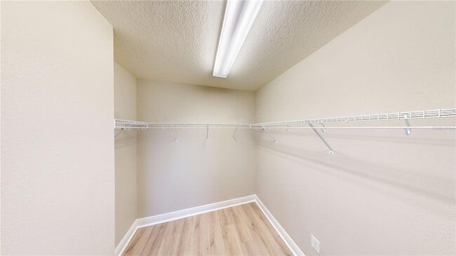 Building Photo - 6207 Colmar Pl