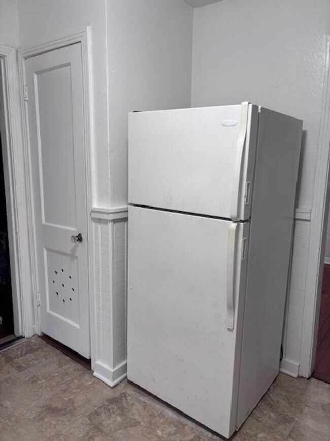 Building Photo - 2707 W Craig