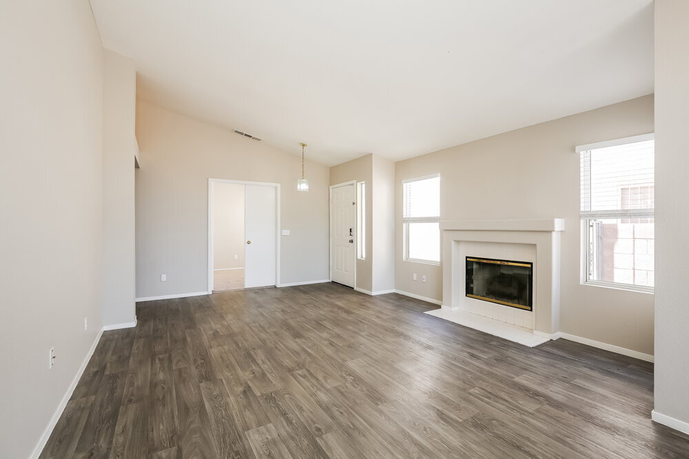 Building Photo - 1724 Villa Vista Way
