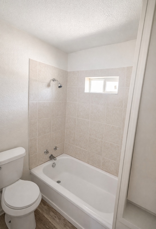 Building Photo - 300 Delmar Ct