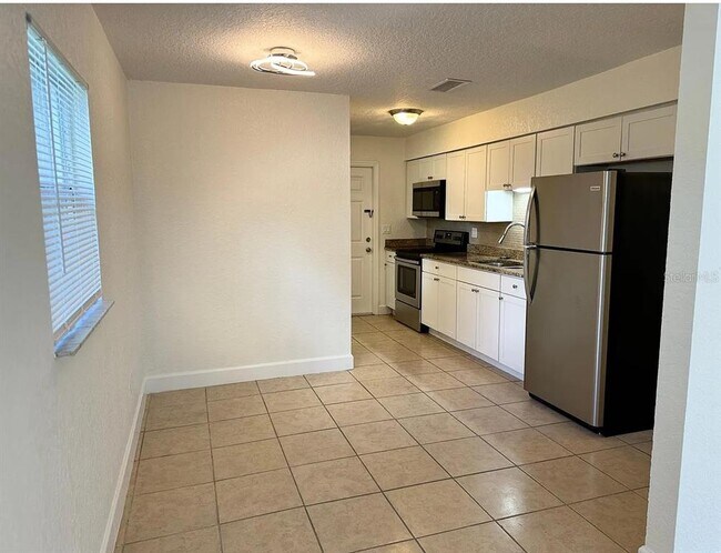 Building Photo - 139 E Patterson St