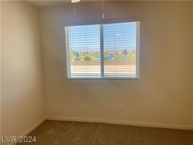 Building Photo - Brand New 4 Bedroom Townhome-Sunrise Manor