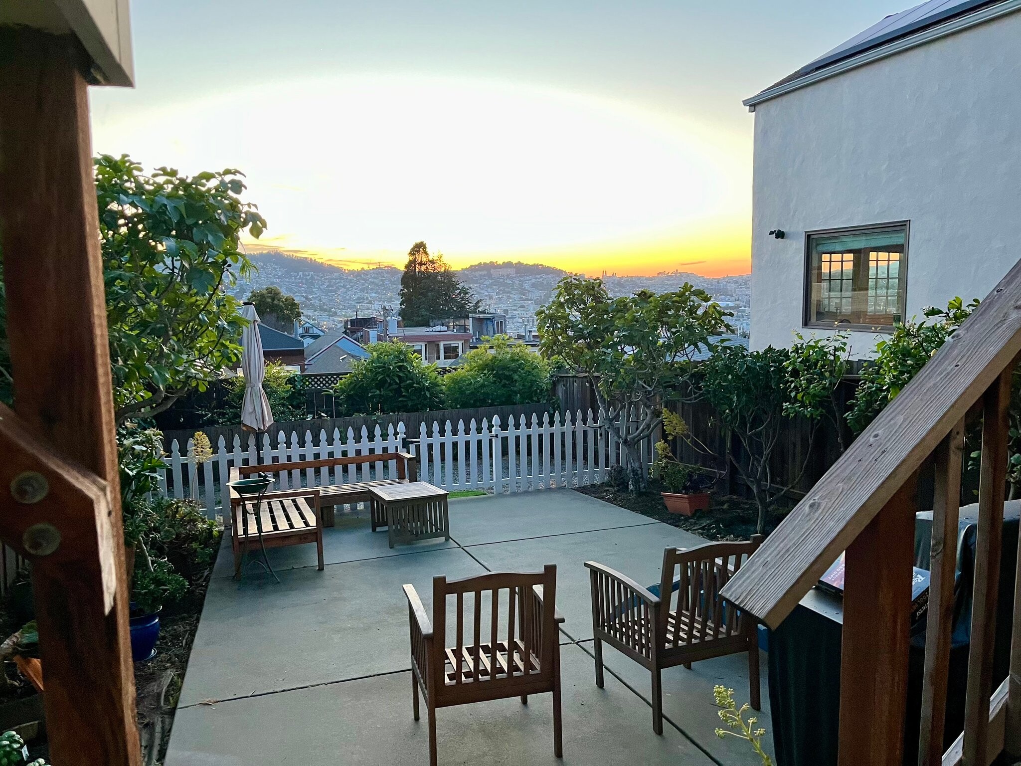 Building Photo - 748 Kansas St