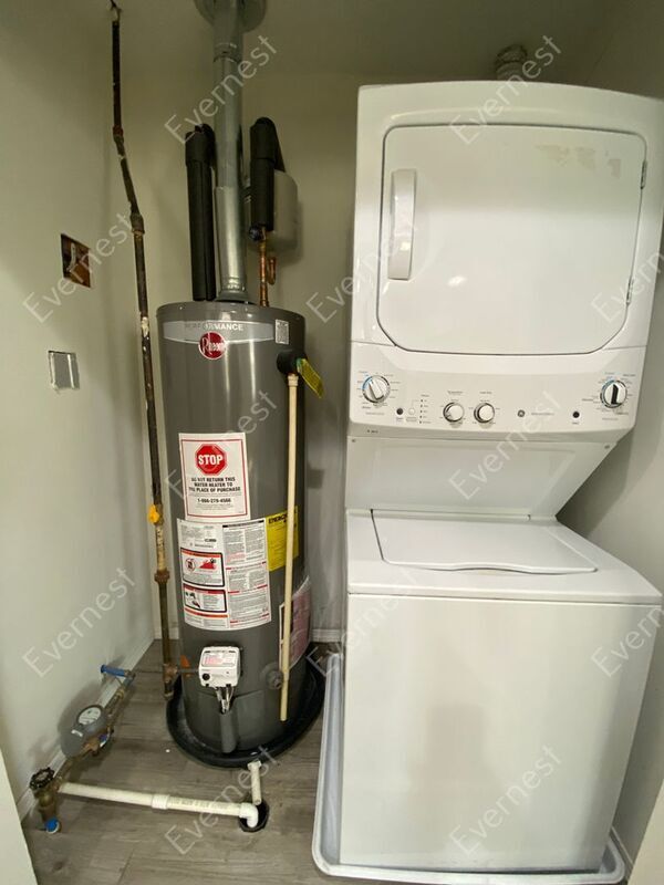 Building Photo - 838 Lock Ave