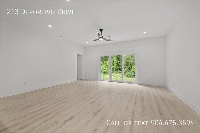 Building Photo - 213 Deportivo Dr