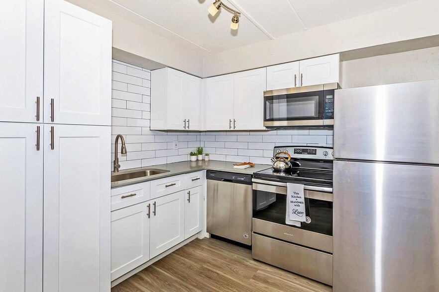 Westmount at Downtown Tempe 615 S Hardy Dr Tempe AZ 85281 Apartment