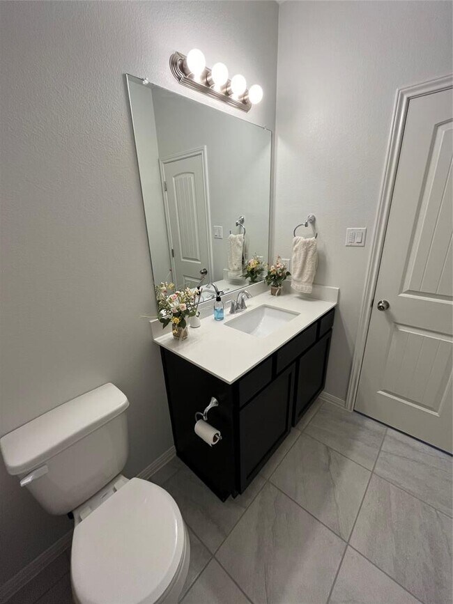 Building Photo - 8145 Daisy Cutter Crossing