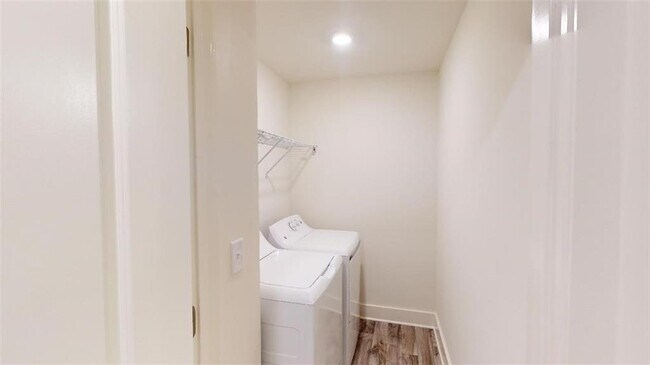 Building Photo - 2156 Arnage Dr