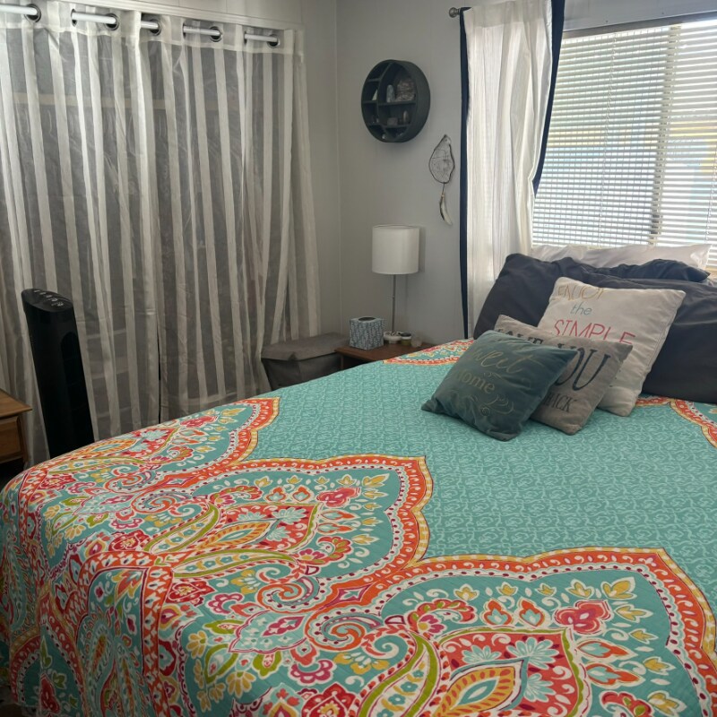 Building Photo - 800 W Apache Trail