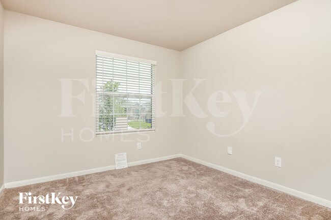 Building Photo - 13011 Thyme Wy