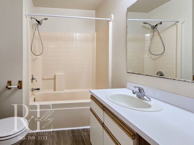 Building Photo - Quiet 3BR Duplex with Garage & Big Yard on...