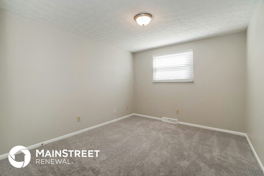 Building Photo - 5412 Aqua St