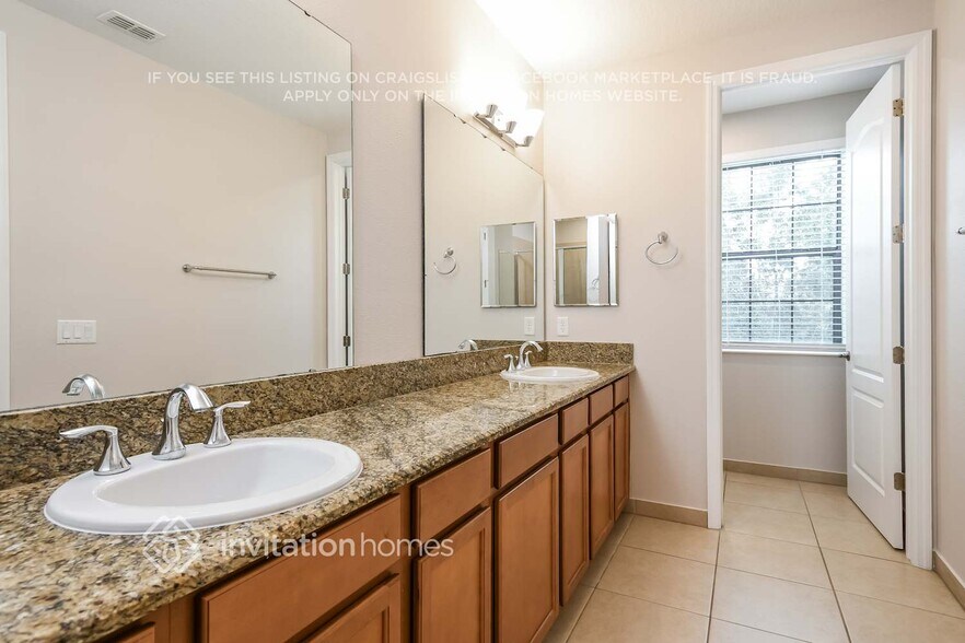 Building Photo - 10173 Eagle Creek Center Blvd