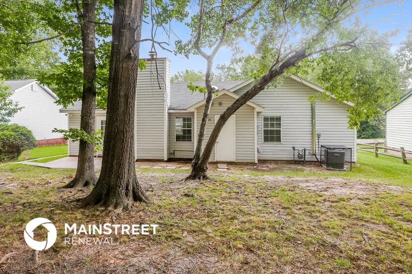 Building Photo - 8247 Gera Emma Dr