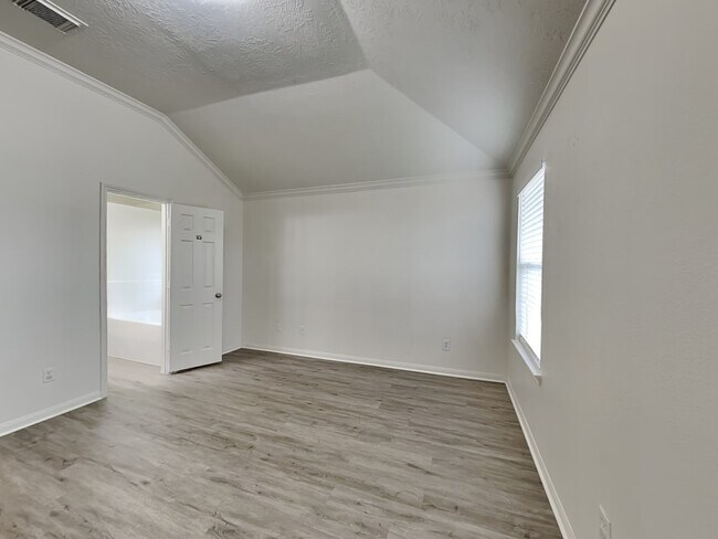 Building Photo - 931 Redcrest Springs Ct