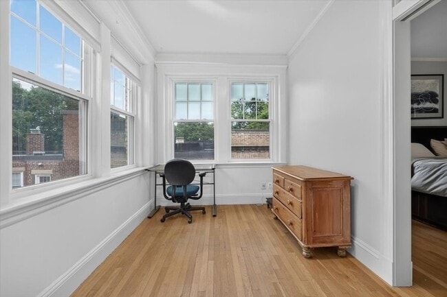 Building Photo - 138 Sewall Ave