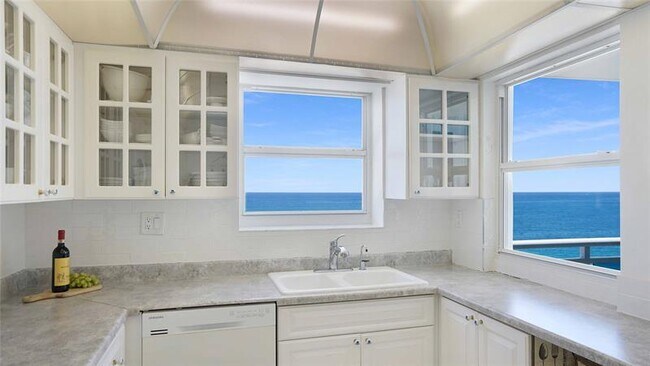 Building Photo - 3430 Galt Ocean Dr