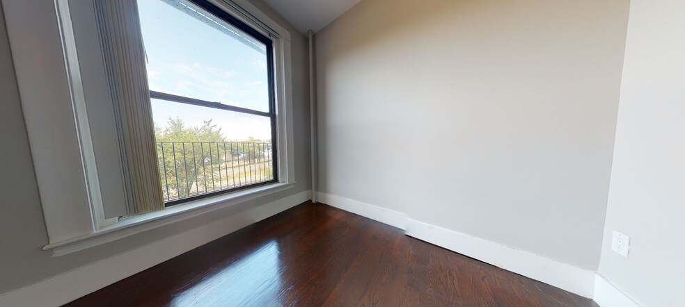 Building Photo - 53 Bay State Rd