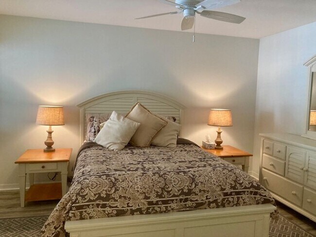 Building Photo - Meadowcrest Condo for Rent