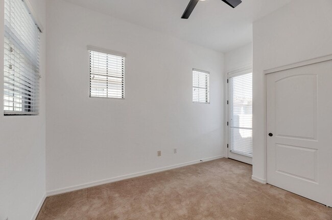 Building Photo - 3 Bedroom 2.5 Bath at Villa Verona Scottsdale