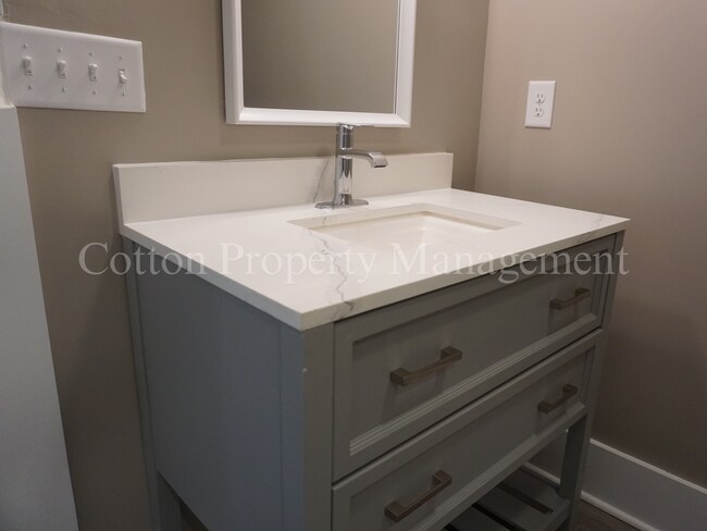 Building Photo - 2BR/2BA Home in Downtown Wilmington / $1,6...