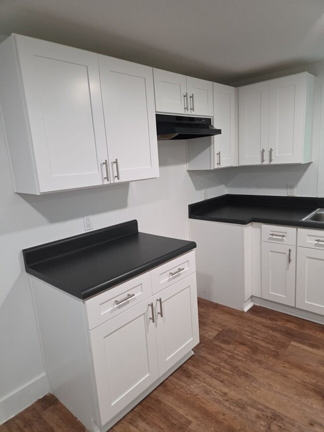 Building Photo - Newly remodeled home is located in Lancaster, SC 29720.