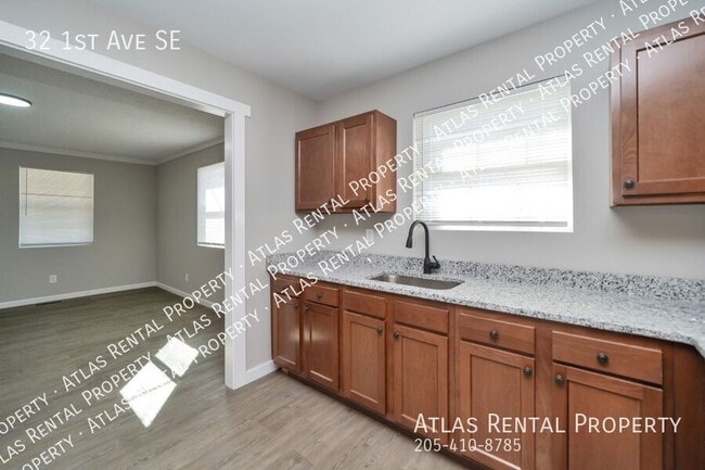 Building Photo - 32 1st Ave SE