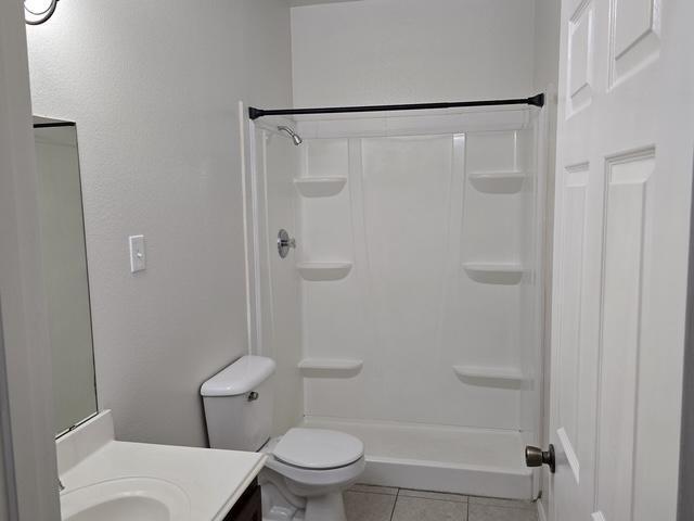 Building Photo - 4623 Southampton Blvd