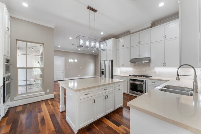 Building Photo - 14 Jetty Point Dr