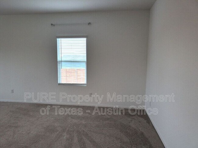 Building Photo - 12925 Michigan Shrs Trce