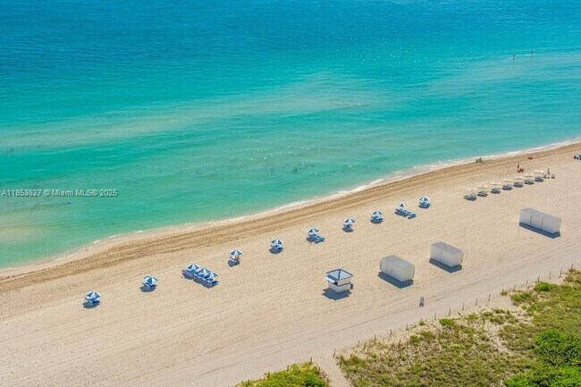 Building Photo - 5959 Collins Ave