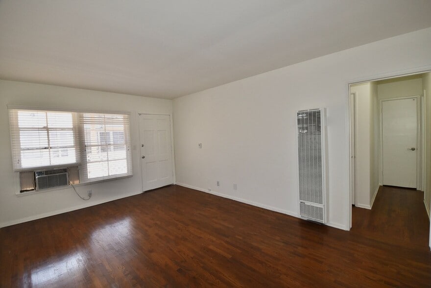 Building Photo - 4658 Colfax Ave