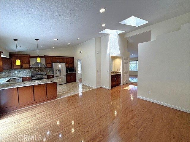 Building Photo - 904 Sky Meadow Pl
